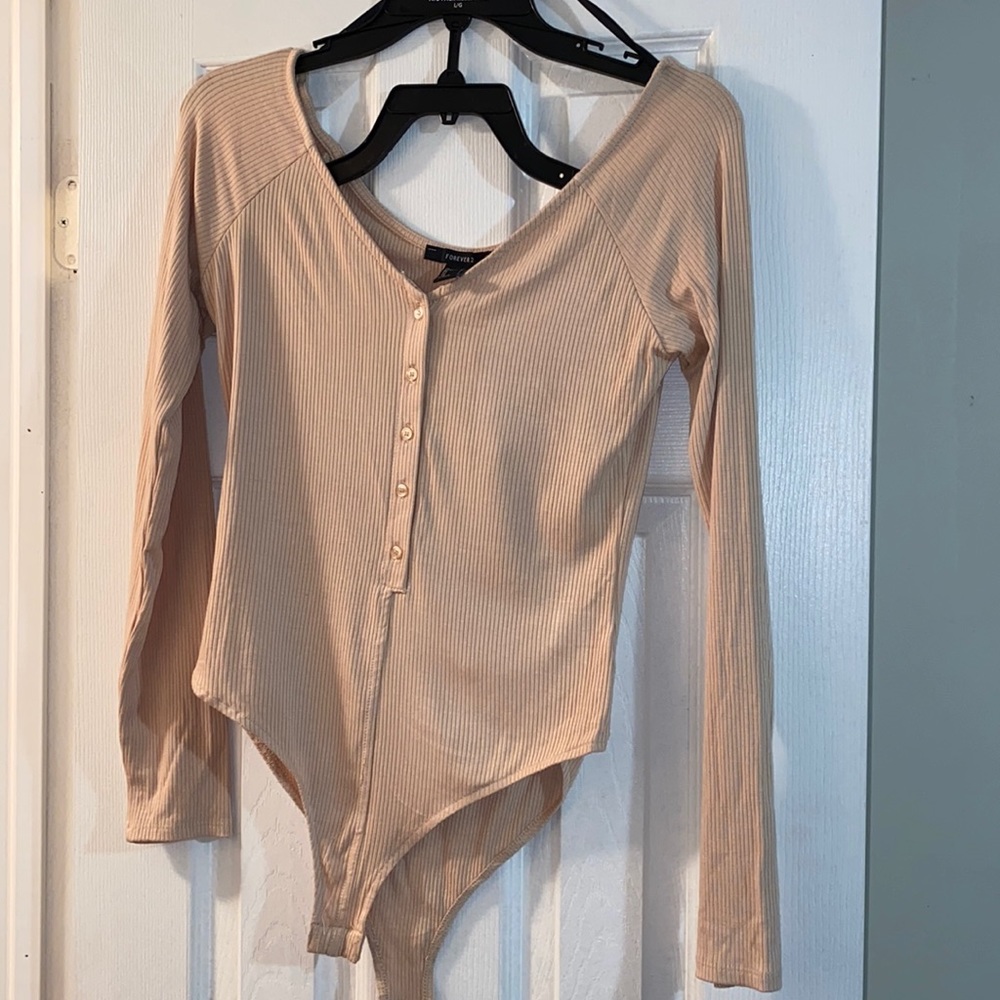 Cream/Nude long sleeve body suit